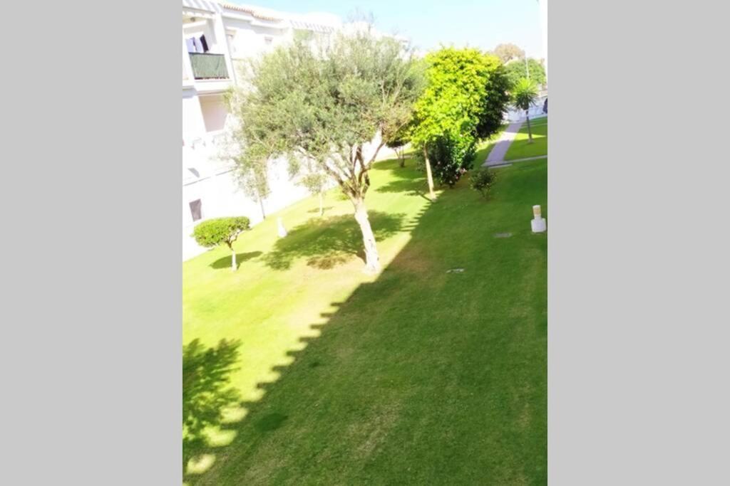 Acogedor Apartamento A 100 M. De Pinares Y Playa Leilighet Rota Eksteriør bilde