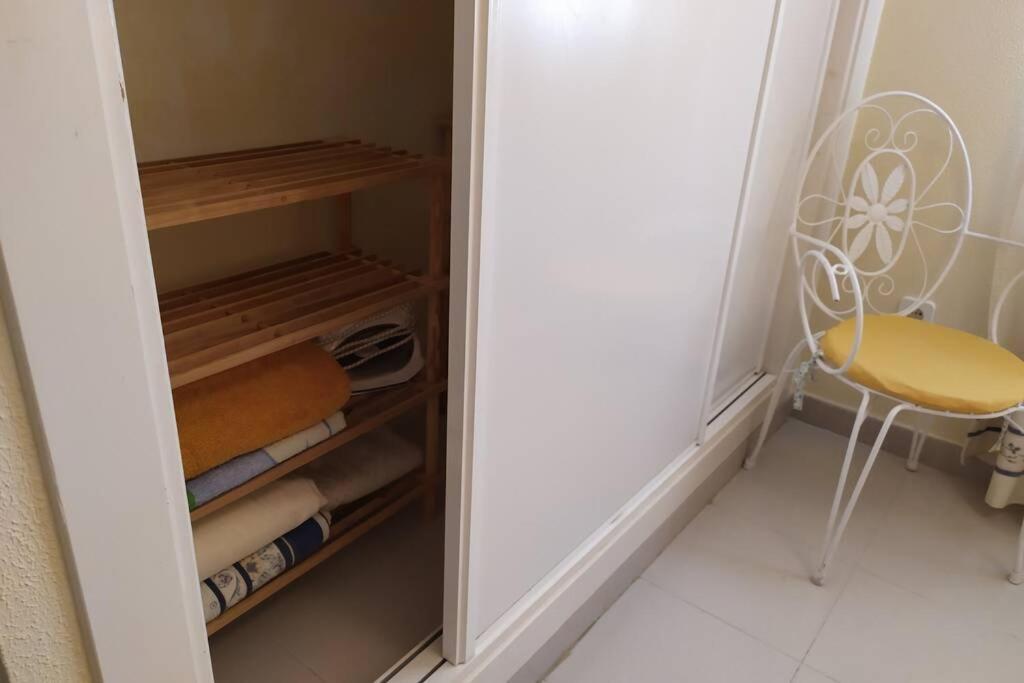 Acogedor Apartamento A 100 M. De Pinares Y Playa Leilighet Rota Eksteriør bilde