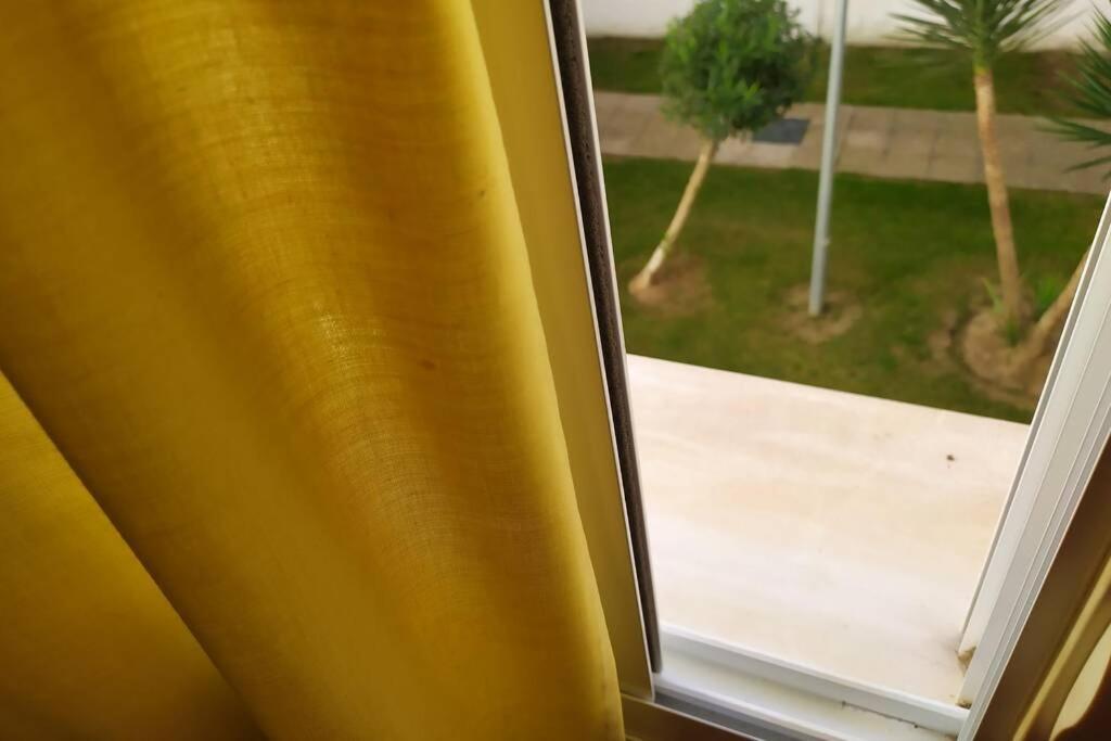 Acogedor Apartamento A 100 M. De Pinares Y Playa Leilighet Rota Eksteriør bilde